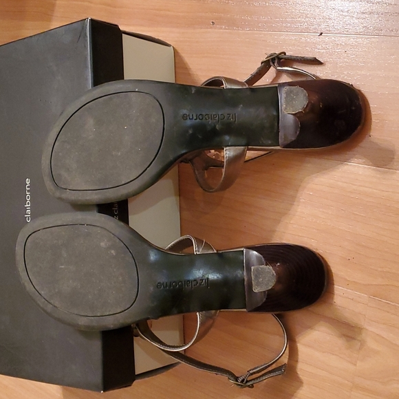 Liz Claiborne 9.5 kitten heel sandal - Picture 4 of 12